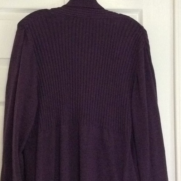 Pretty purple sweater - Picture 5 of 8